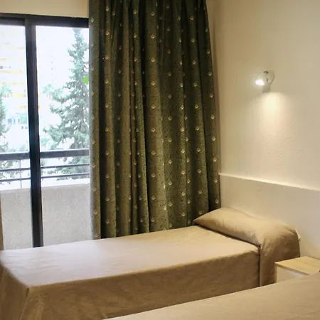 Apart-hotel Luxmar By Mc *